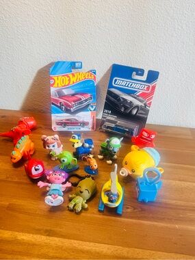 16 Action Figures Bundle Lot of Toys for Gifting